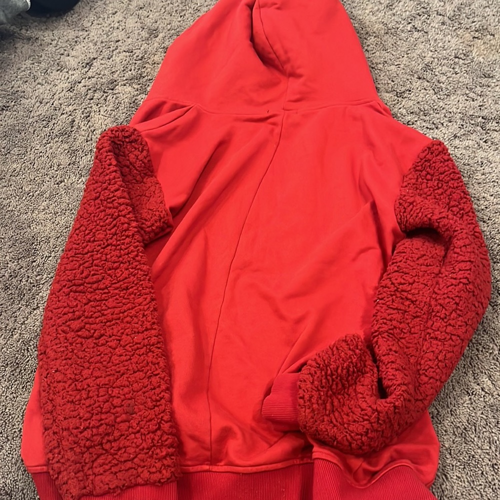 Oversized red jacket - Picture 3 of 3